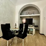 Διαμέρισμα Il Rifugio Dei Santi Centralissimo Zona Teatri *