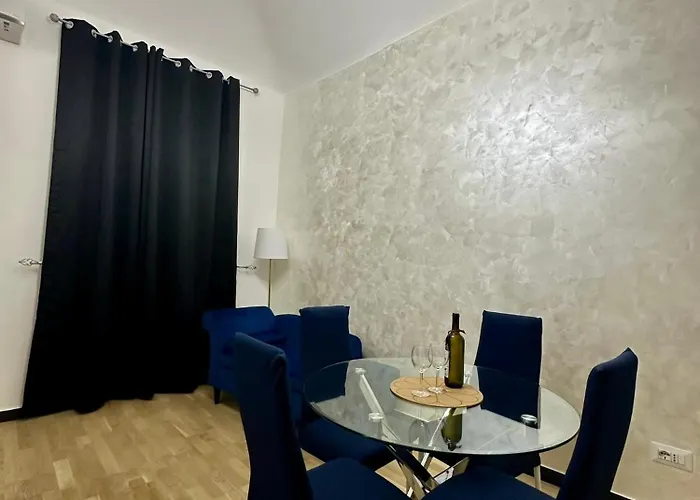 Il Rifugio Dei Santi Centralissimo Zona Teatri Daire *